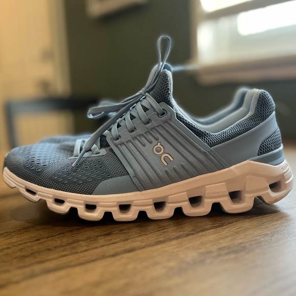 On Running Shoes - On Cloudswift Sneakers